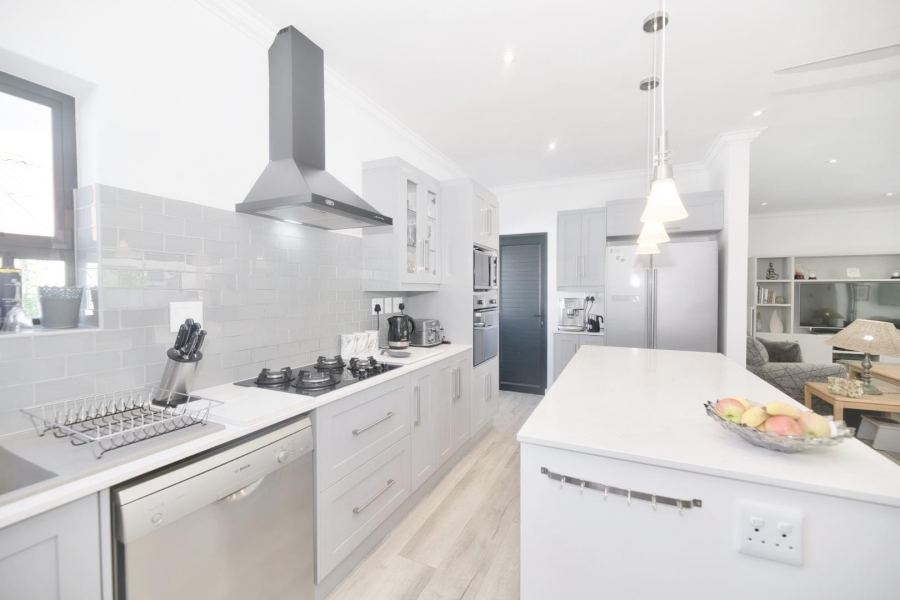 To Let 3 Bedroom Property for Rent in Northcliff Western Cape